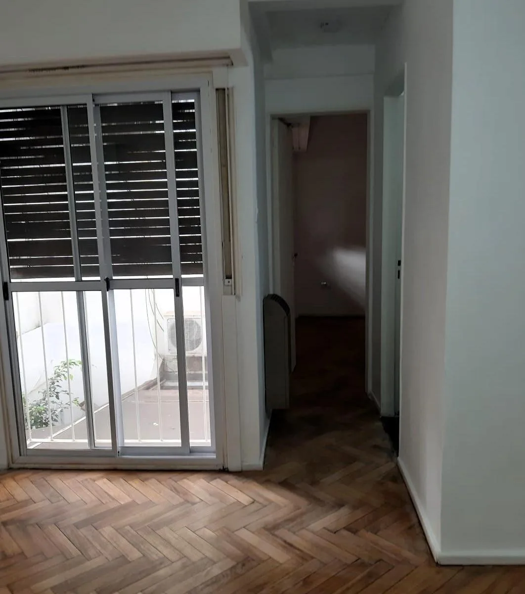 Dueña Alquila Dpto. de 2 Amb. en Balvanera, Bajas Expensas!