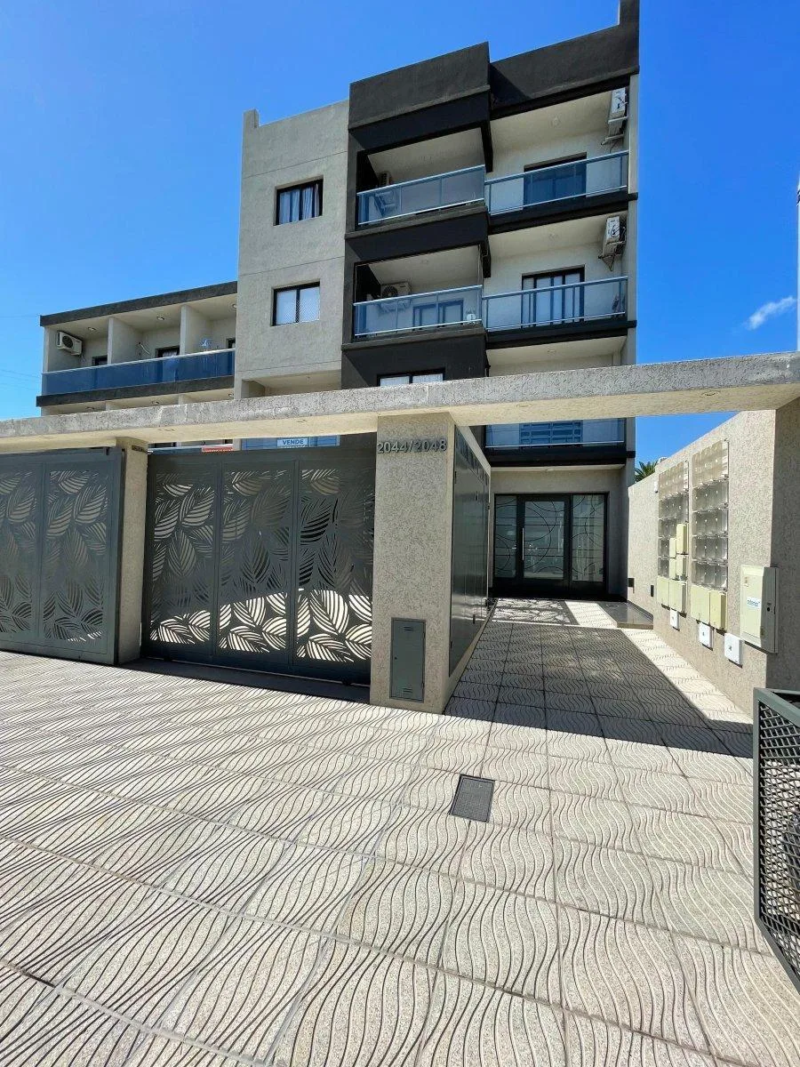 2 ambientes, doble balcón