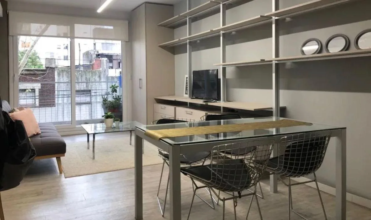 Imóvel: 1 quarto, Almagro