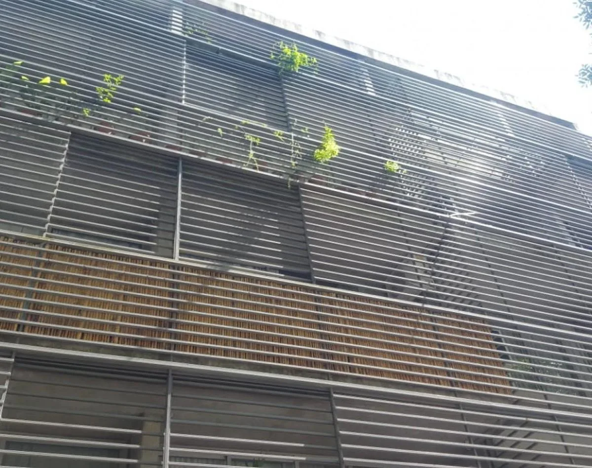 4° piso con balcón y cochera