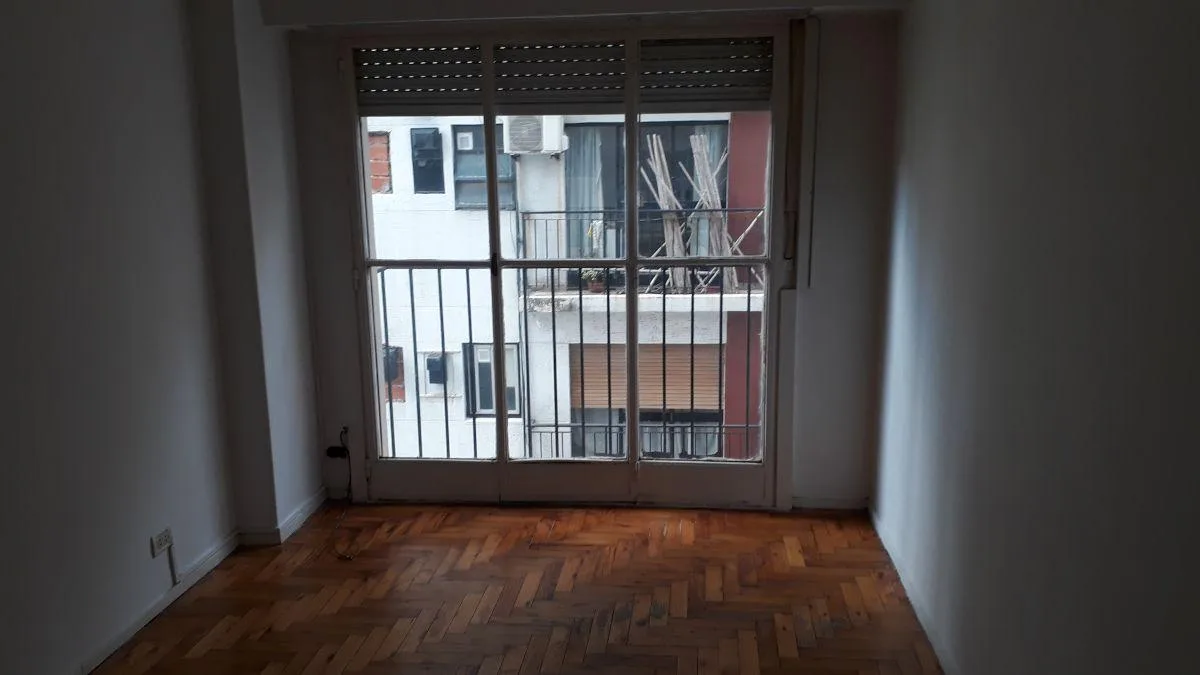 Corner 2-room lateral unit