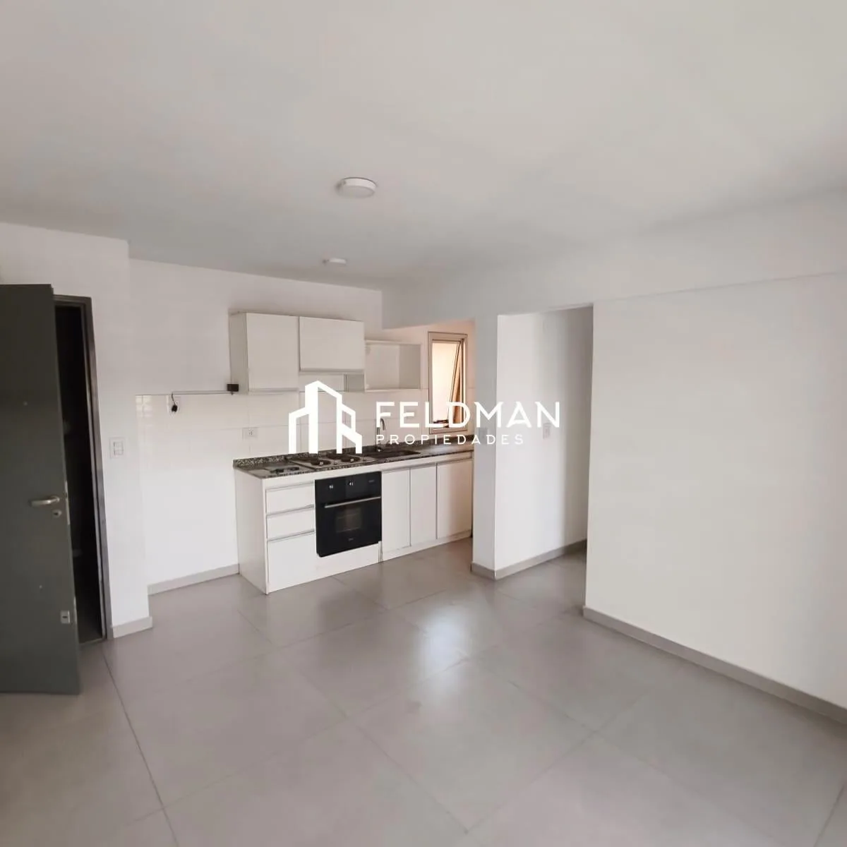 1 bedroom, balcony and parking