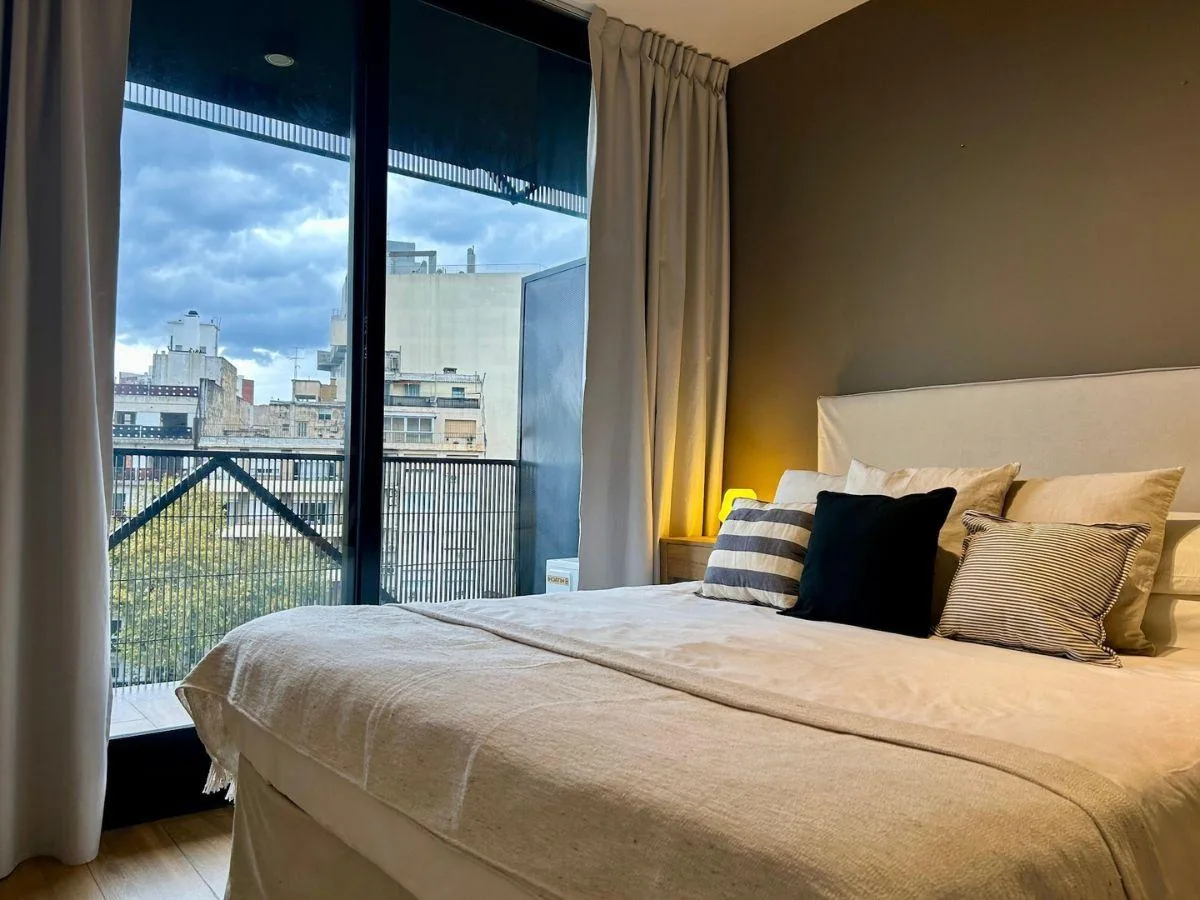 Antezana 500 + 2 Amb. + Balcon + Luminoso + Amenities