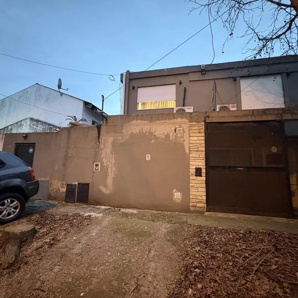 Duplex de 3 Ambientes con Patio (Acepta Mascotas)