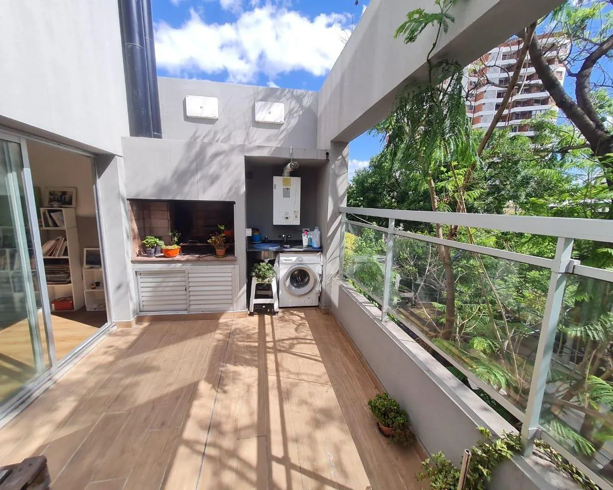 3rd floor front, 17m² private terrace
