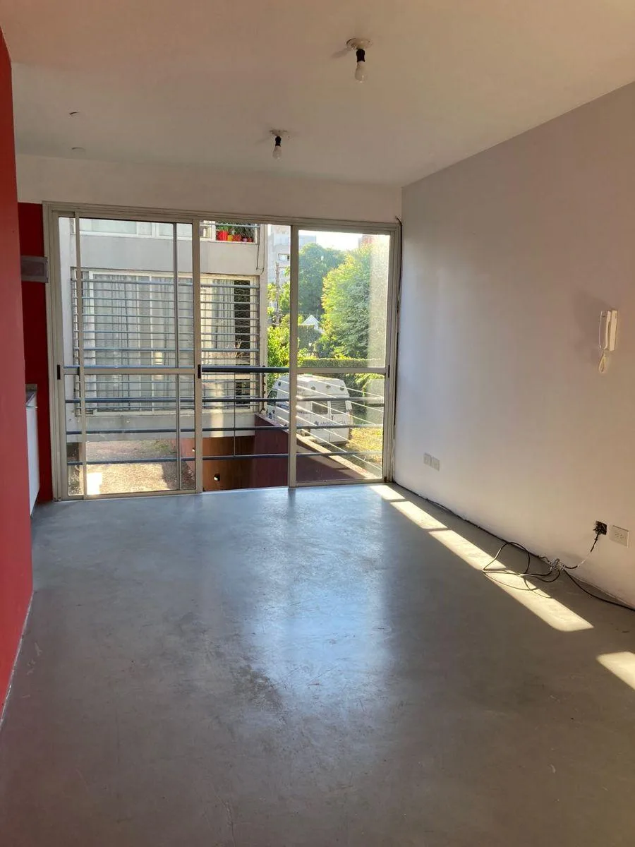 Listing: 1 bedroom, Morón