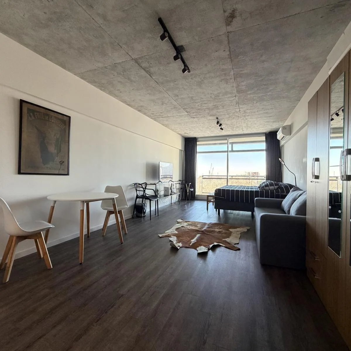 Furnished studio with balcony