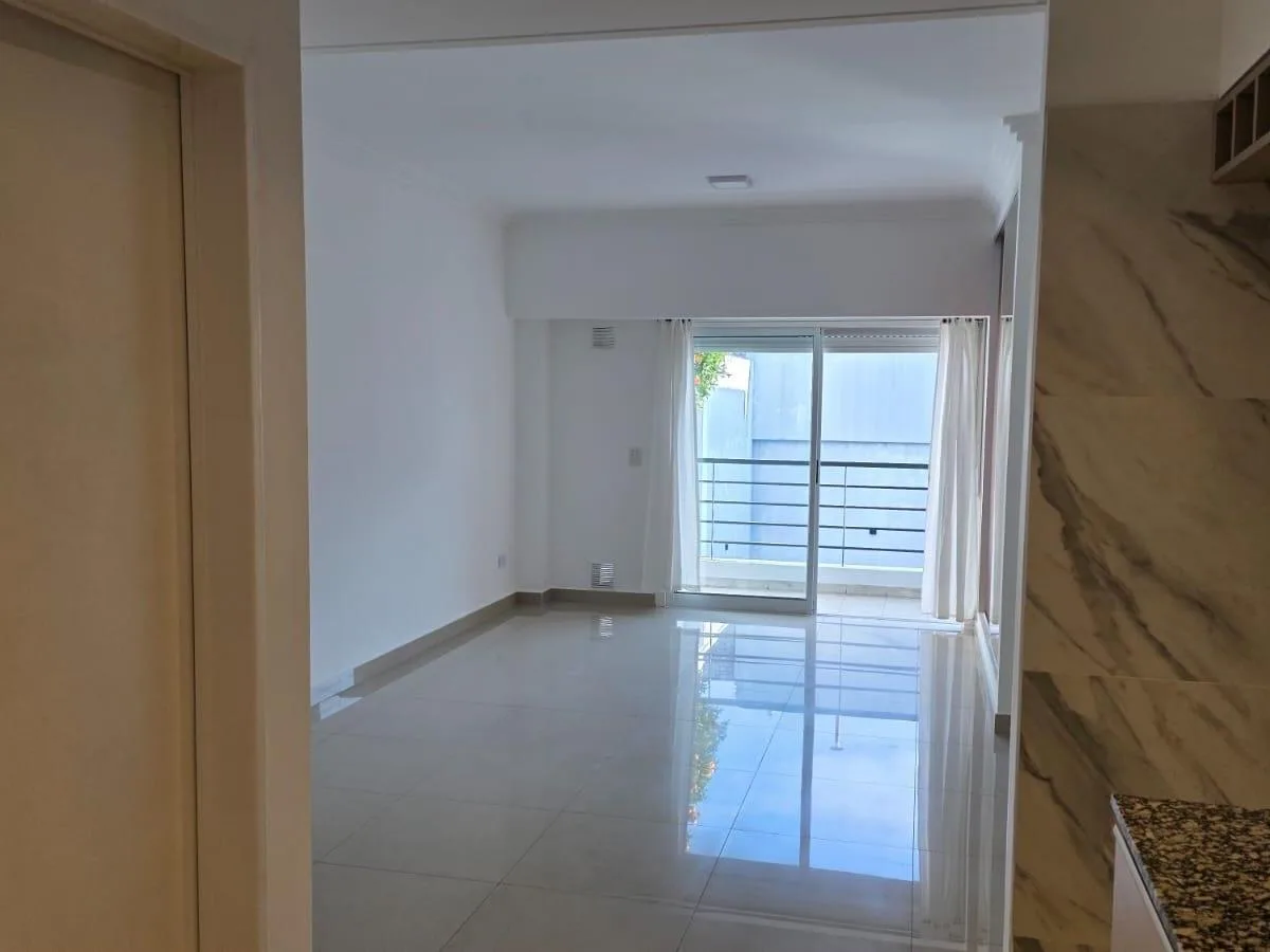 Alquiler de Monoambiente Impecable con Balcon - Villa Urquiza - Caba