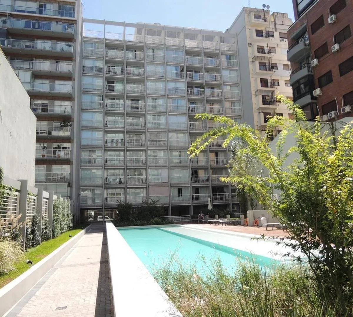 2 ambientes con balcón