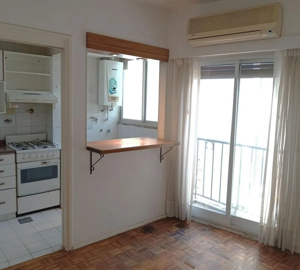 Piso 9 lateral con cocina reciclada