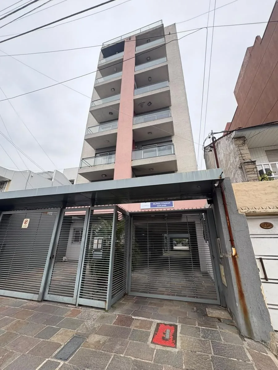 Departamento con Cochera