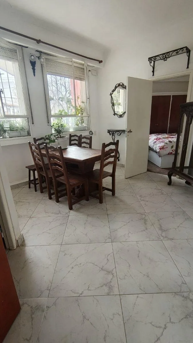 Imóvel: 1 quarto, Coghlan