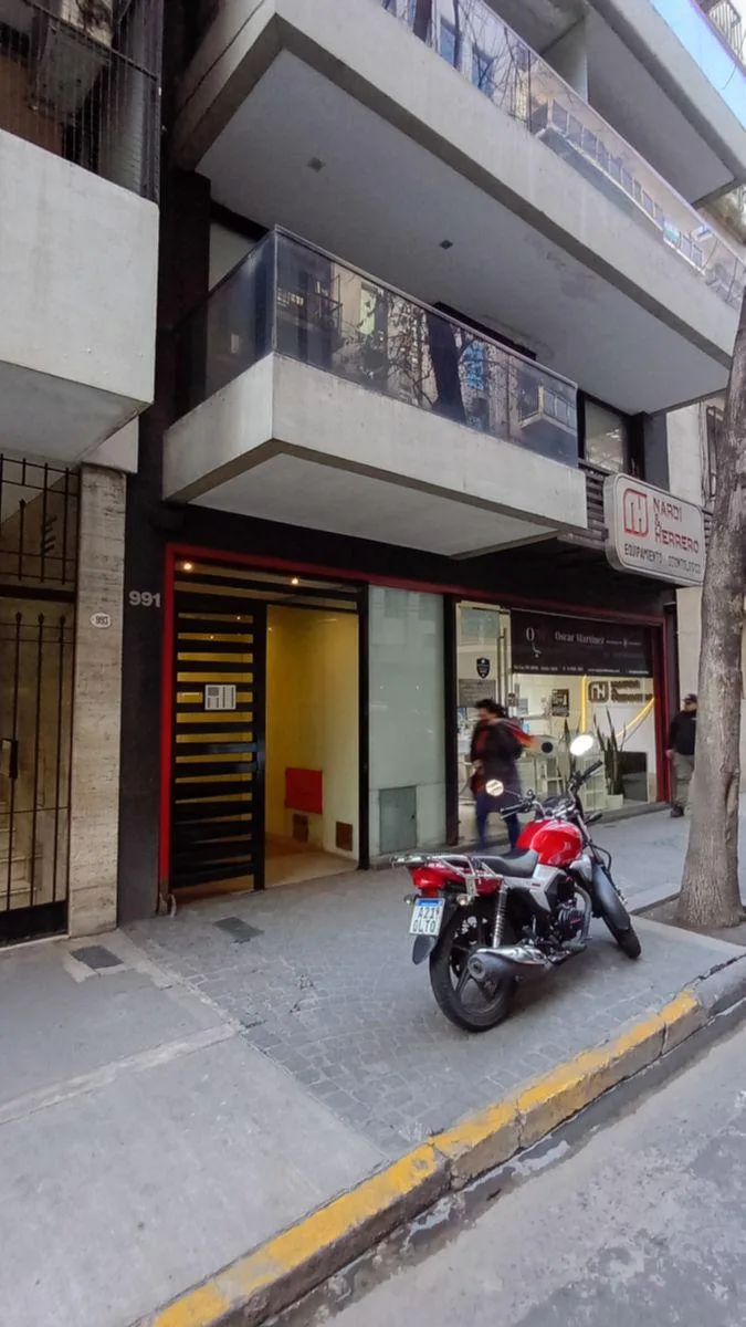 Aluiler - Monoambiente - Frente y Balcon - Zona Facultades