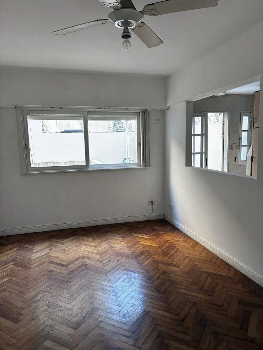 Departamento en Alquiler, 3 Amb. con Patio, en Recoleta