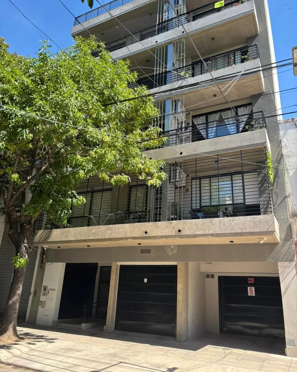 Alquiler – Monoambiente en Monte Castro*