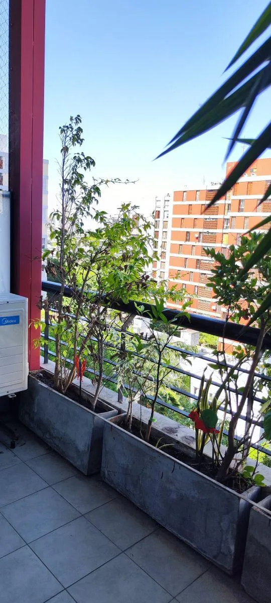 Duplex con balcón y cochera