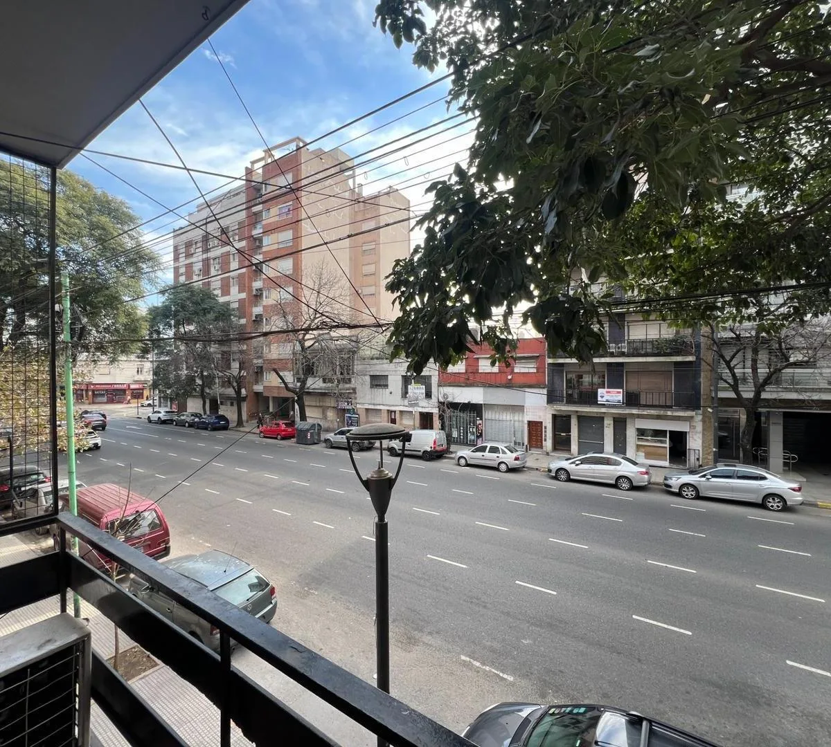 Apartment with balcony and new kitchen