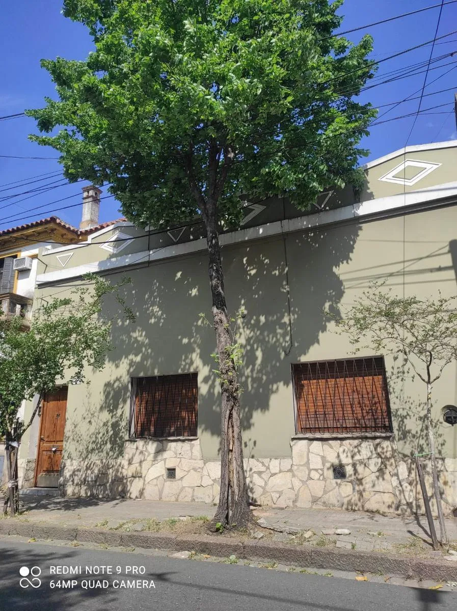 Casa 3 dormitorios, patio y terraza