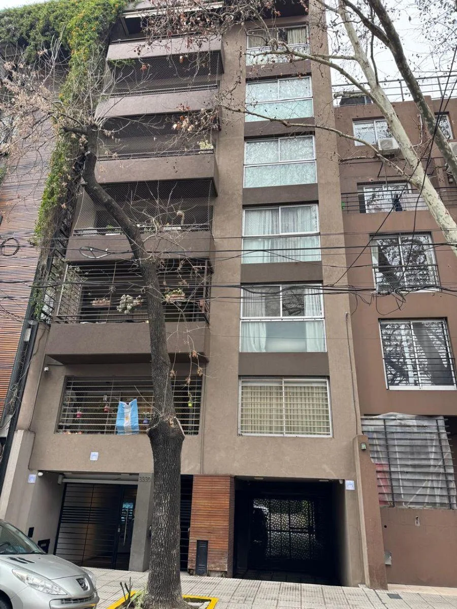2 ambientes con balcón y parrilla