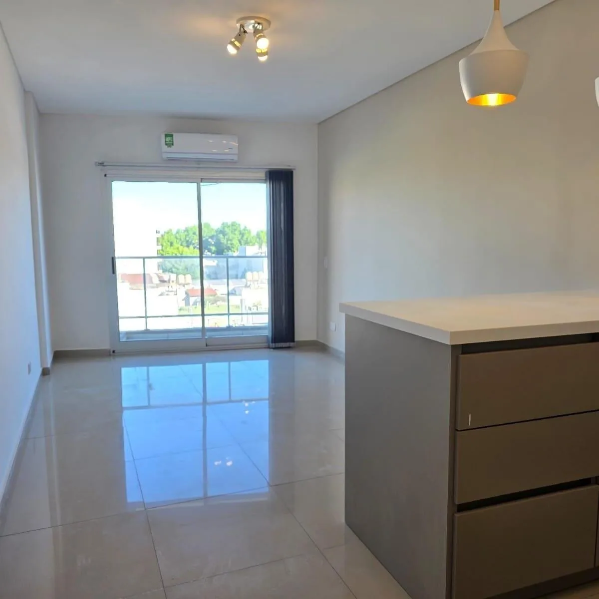 Departamento de Tres Ambientes en Alquiler, Devoto Ciudad de Buenos Aires