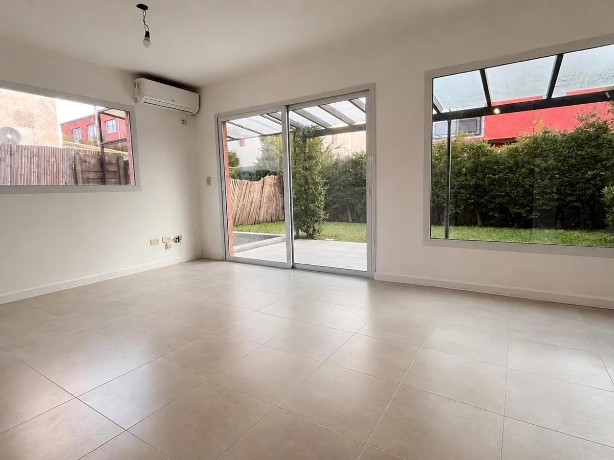 Excelente Triplex en La Alameda II