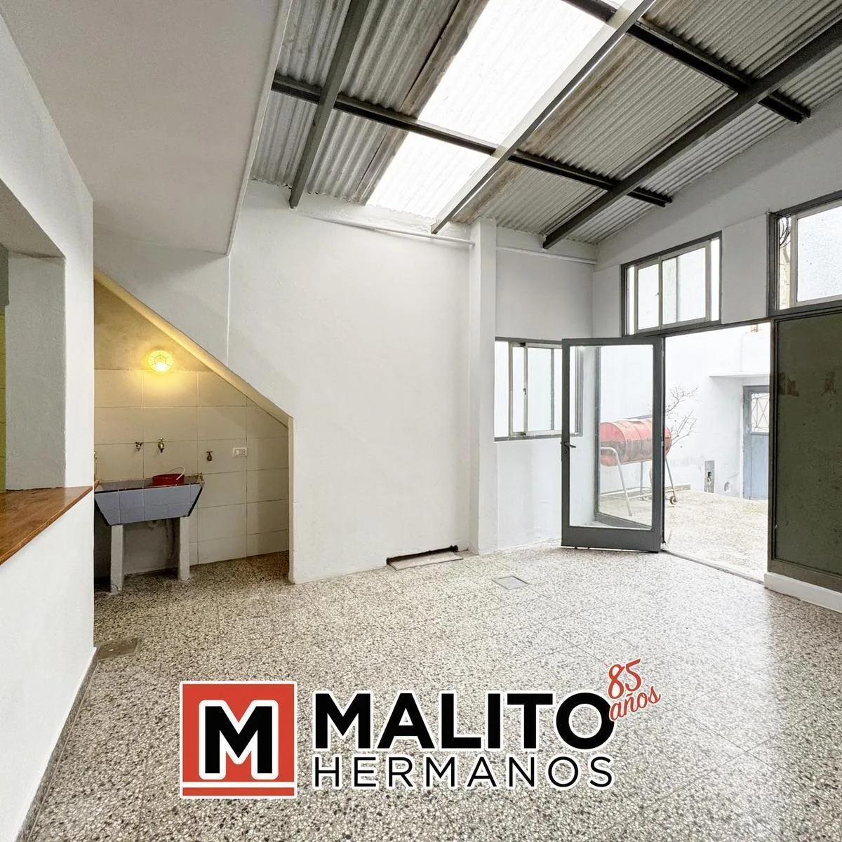 PH 3 ambientes con patio y terraza