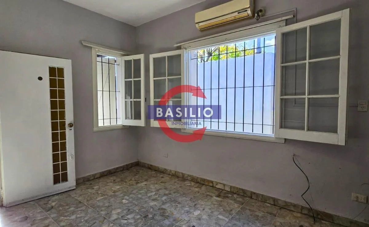 PH al frente con patio