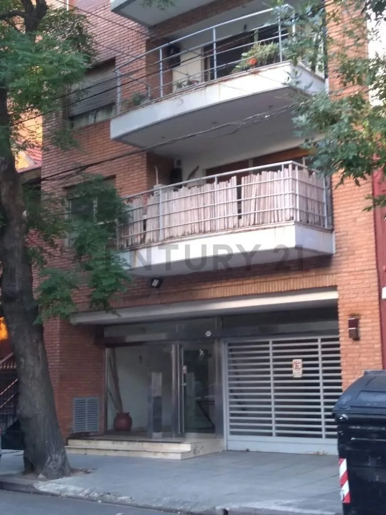 2 ambientes con balcón aterrazado