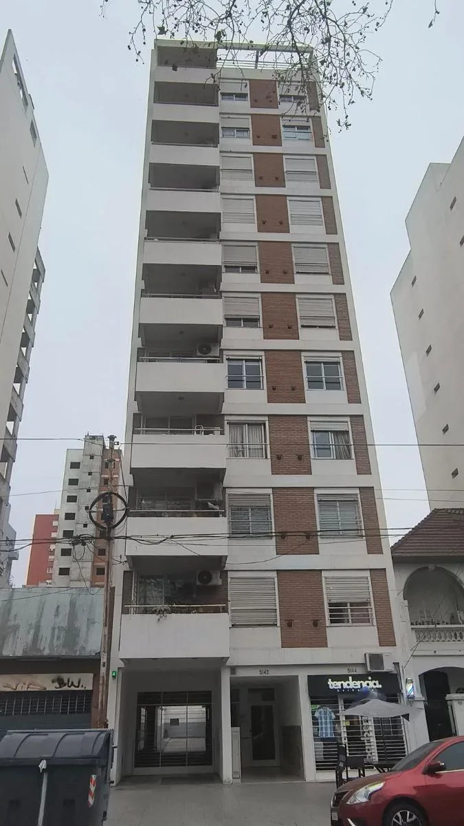 2 ambientes con balcón