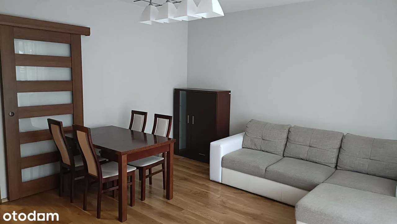 Квартира с 2 комнатами и террасой в Ursus