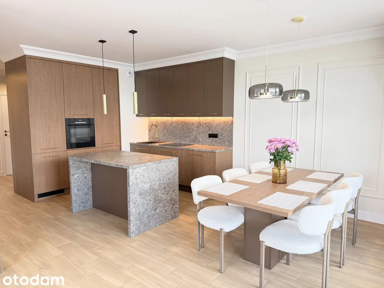 Квартира 38 м², балкон і кондиціонер