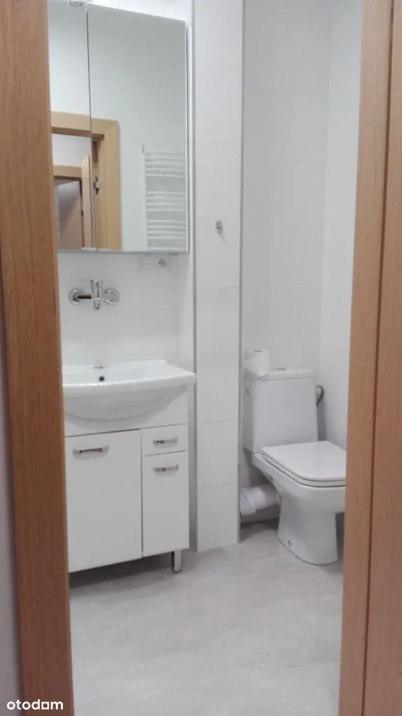 Estúdio mobiliado na Wola, 1º andar