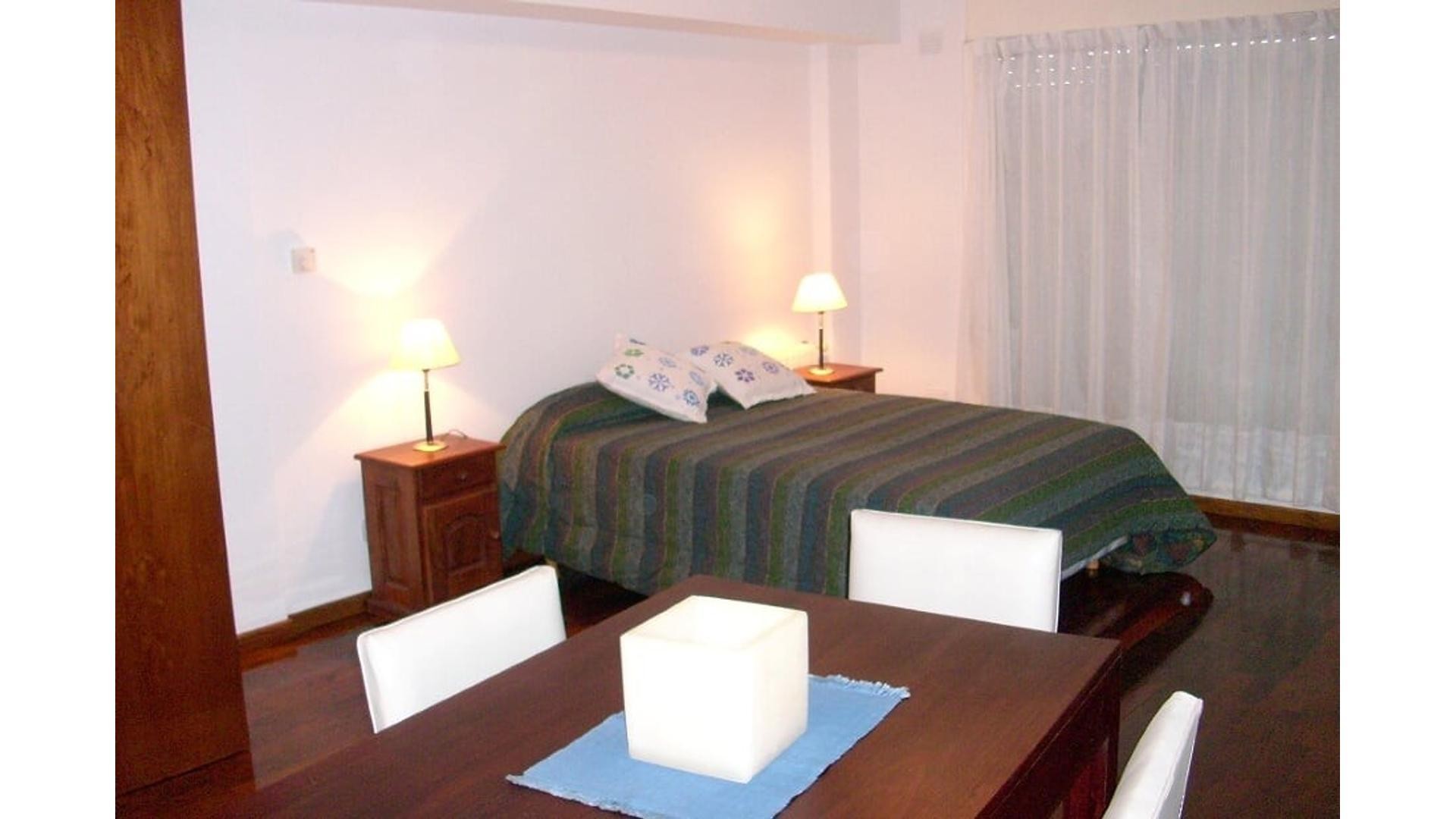 Monoambiente amoblado con balcón en Villa Crespo