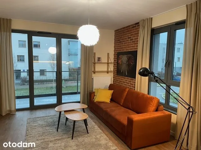 Listing: 2 bedrooms, Mokotów