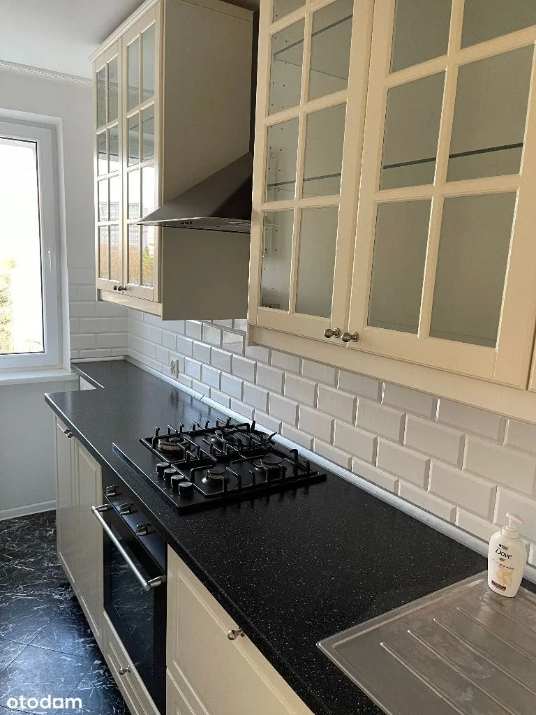 Apartamento de três ambientes na Mokotów