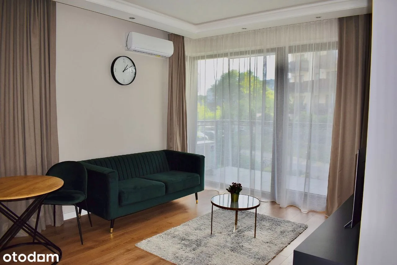 Apartament ul. Burakowska 16a przy Arkadii, garaż