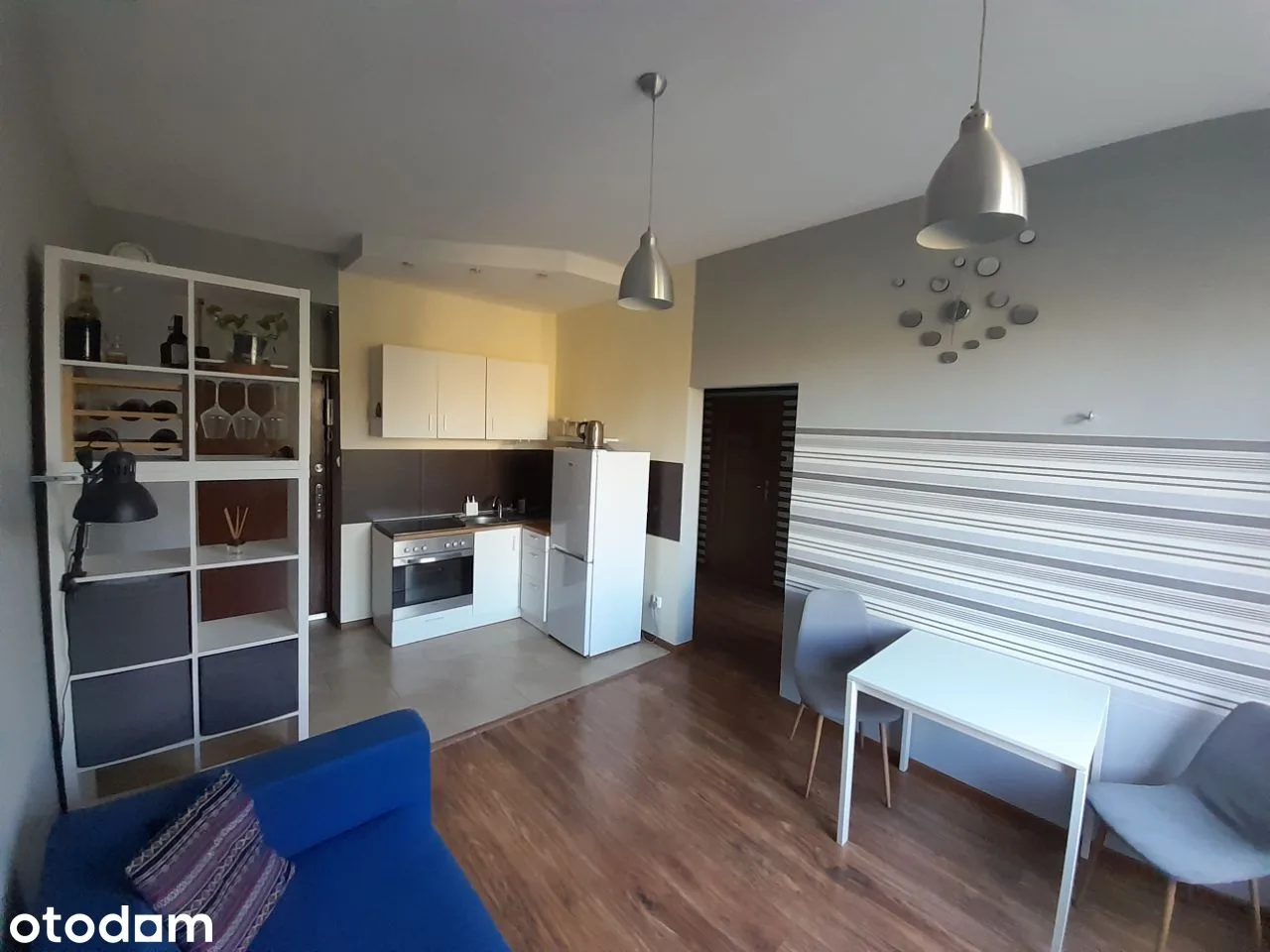 Mieszkanie 35 m², Żelazna