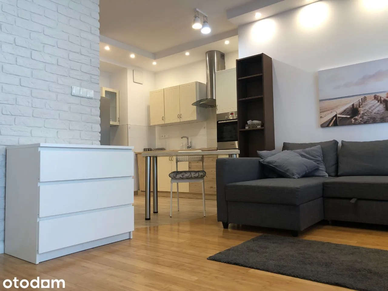 Studio 31m2, jasne i przytulne, blisko metra