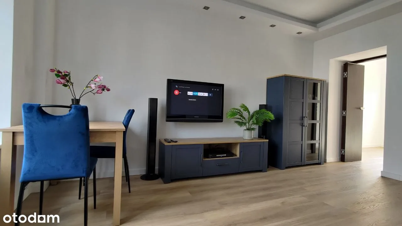 Klimatyczna kamienica 54m², 3 pokoje z balkonem, metro M2 600m