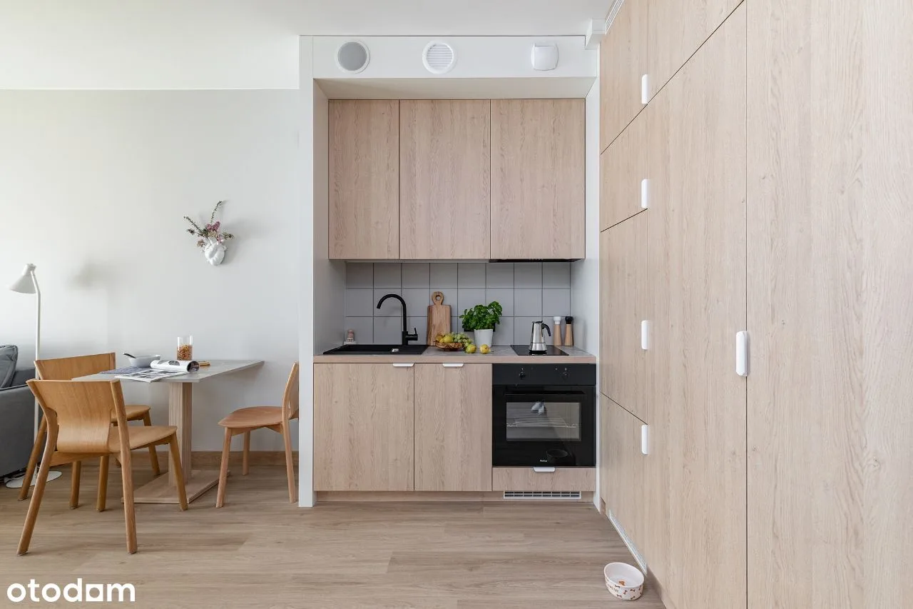 Modern studio apartment , flexible stay period