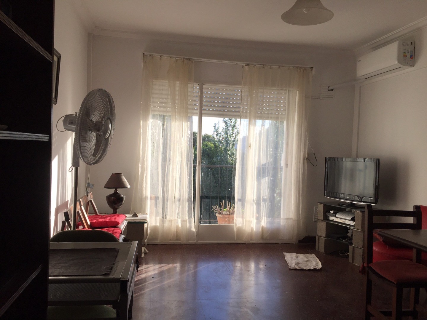 Двухкомнатная квартира с мебелью в Coghlan