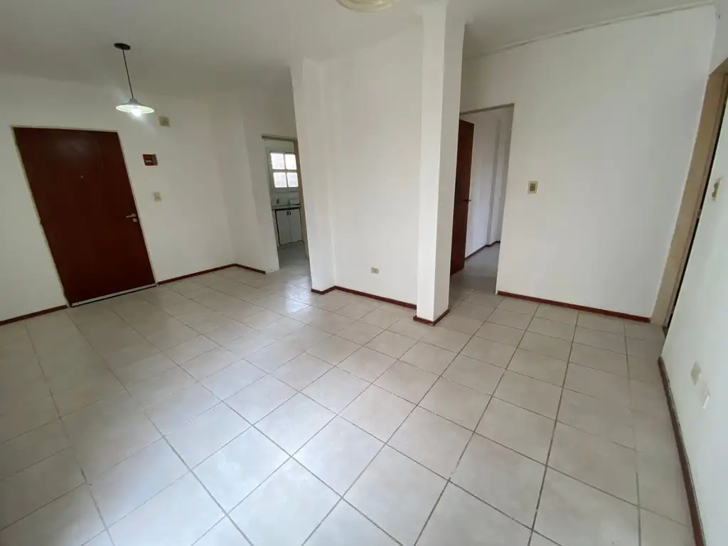 Departamento 2 dormitorios con balcón