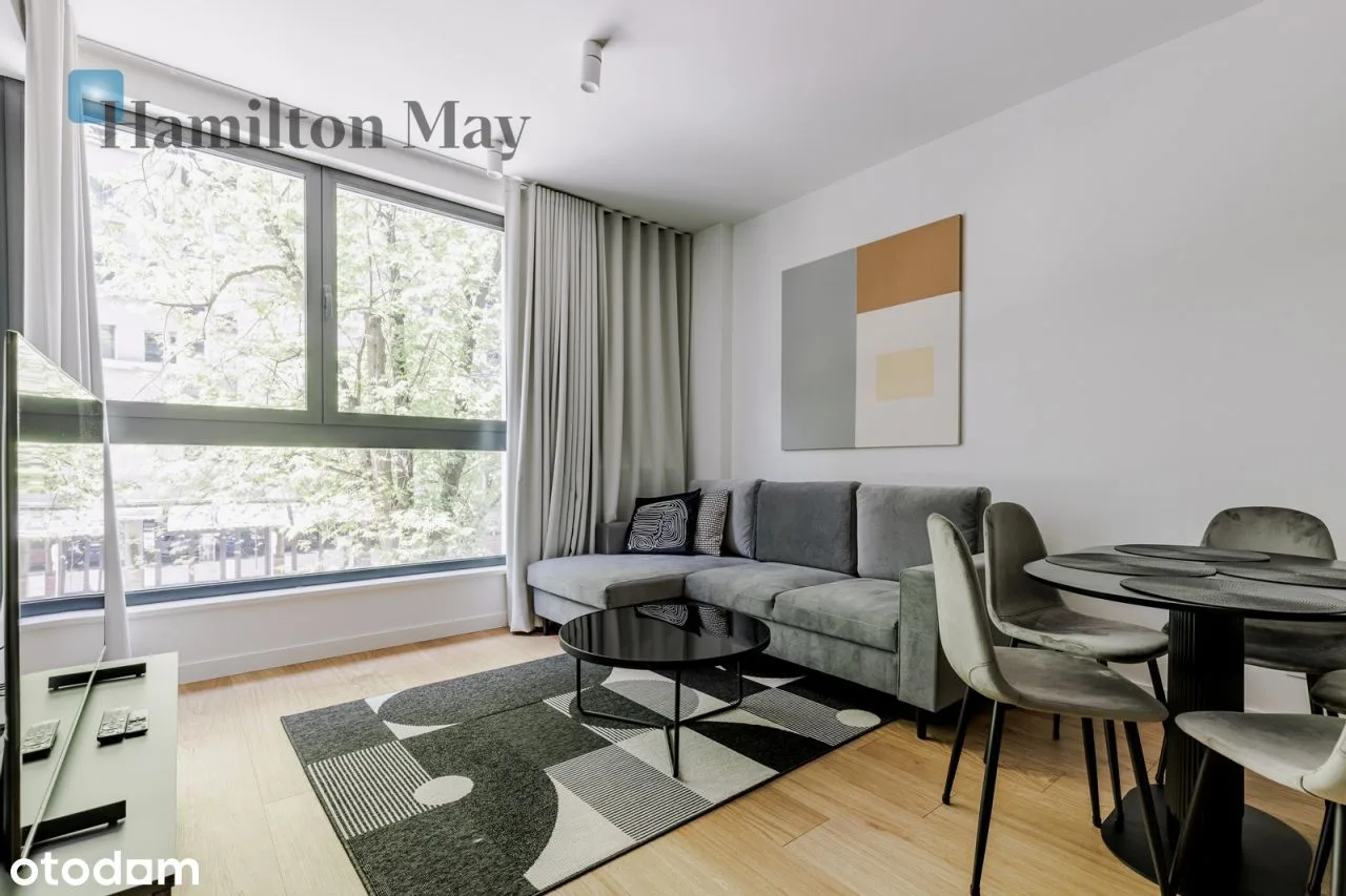 Apartament z balkonem | Grzybowska 37