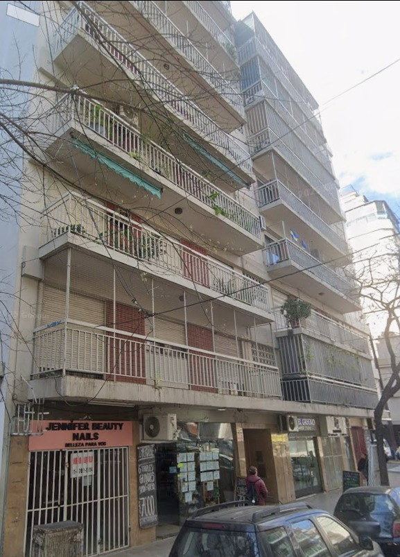 Departamento de 3 ambientes en Flores