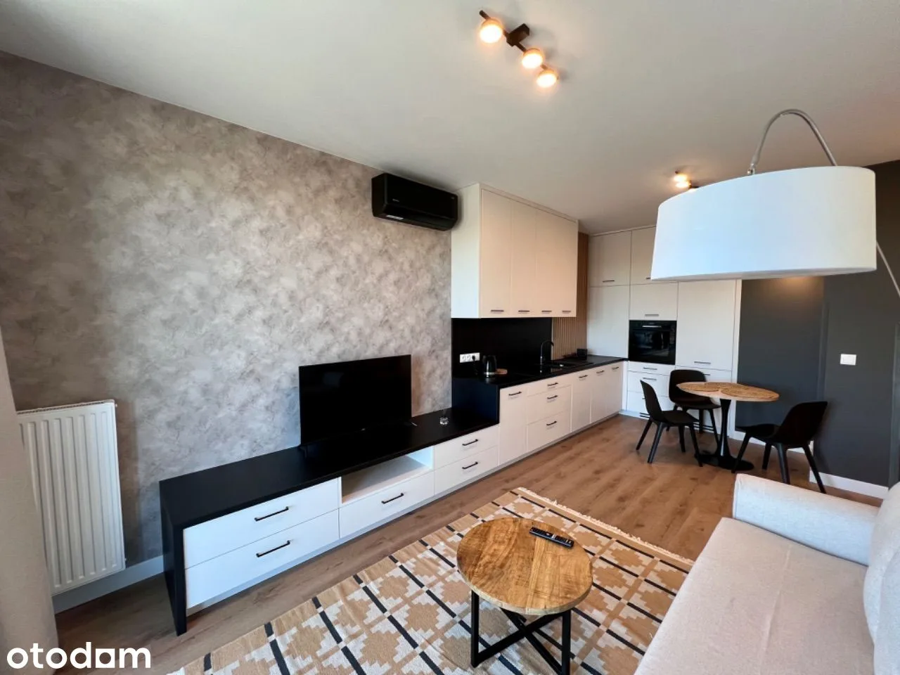 55 m² apartment, Aleje Praskie