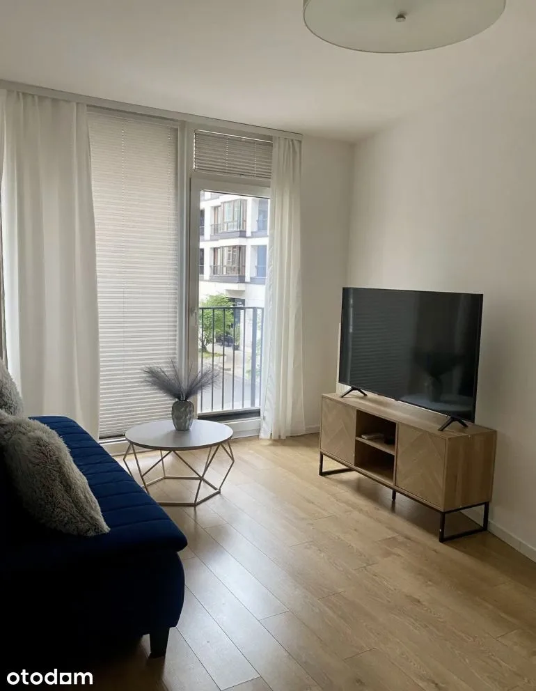 Listing: 1 bedroom, Wola