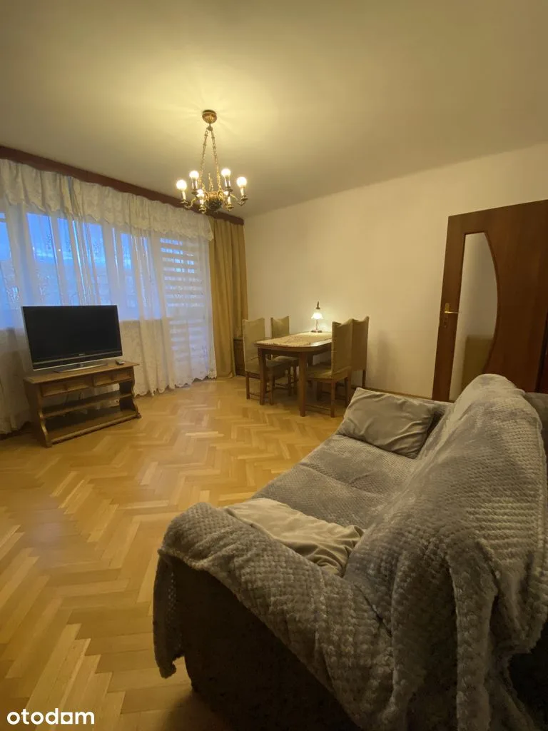 Wynajem 3-pokojowego mieszkania z balkonem