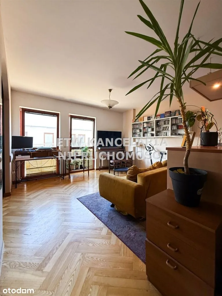Apartament 2 pokoje z balkonem