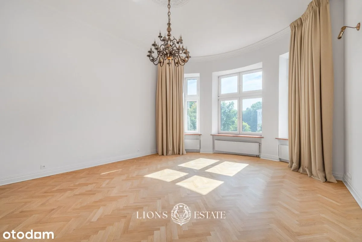 Sufity 3,8 m, Mokotowska
