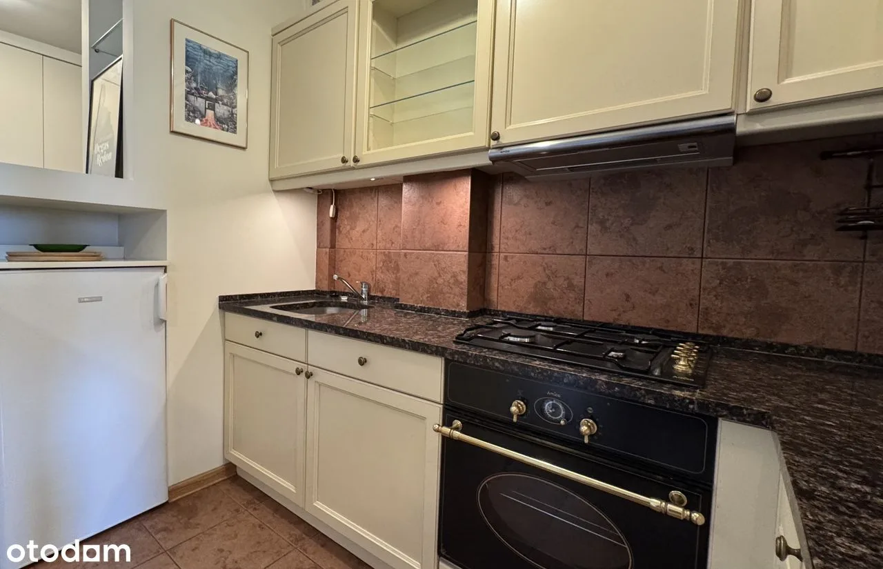 2 комнаты 38 м² лоджия